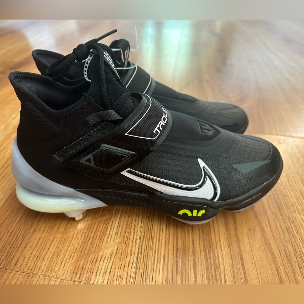 Nike Trout baseball cleats